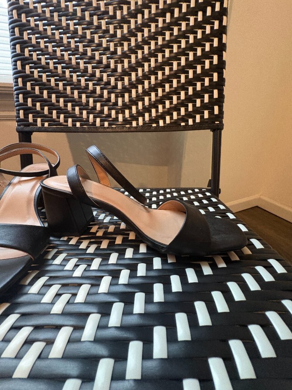A New Day Black Strappy Block Heel Sandals Womens Size 8 Ankle Strap Dress Shoes